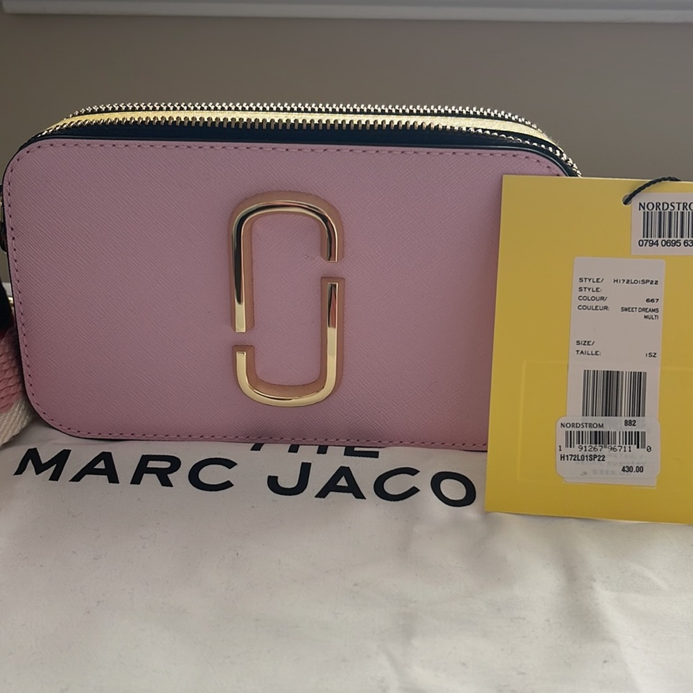 Marc Jacobs Camera Bag - Picture 2 of 6